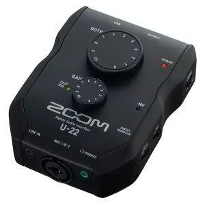 Zoom U-22 Ручной стерео USB аудиоинтерфейс.