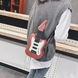 Сумка женская. Электрогитара. Цвет красный.