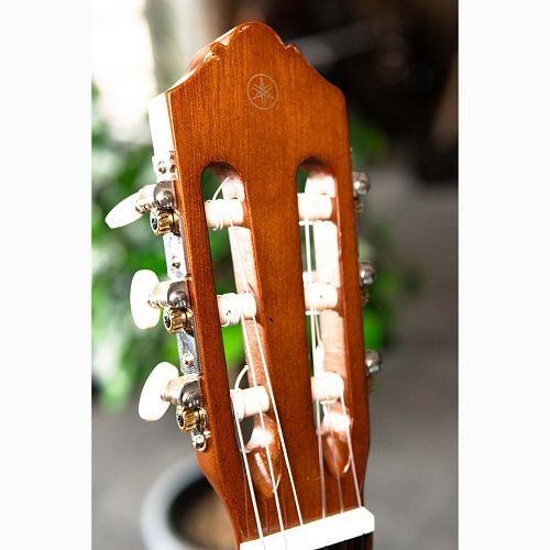 Yamaha C40 Гитара классичекская Б\у.